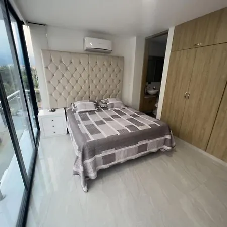 Ferienwohnung Cali - Edificio White 501 2 Bed,Ac,Private Balcony,250 Wifi, Guest Friendly